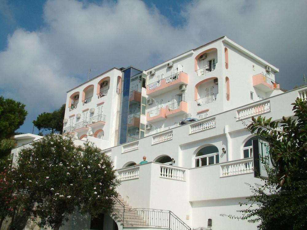 La Ginestra Hotel Forio di Ischia